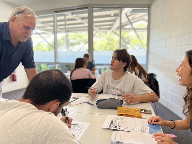 Lexis English - Noosa - Sunshine Coast