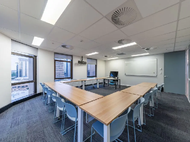 Lexis English – Brisbane