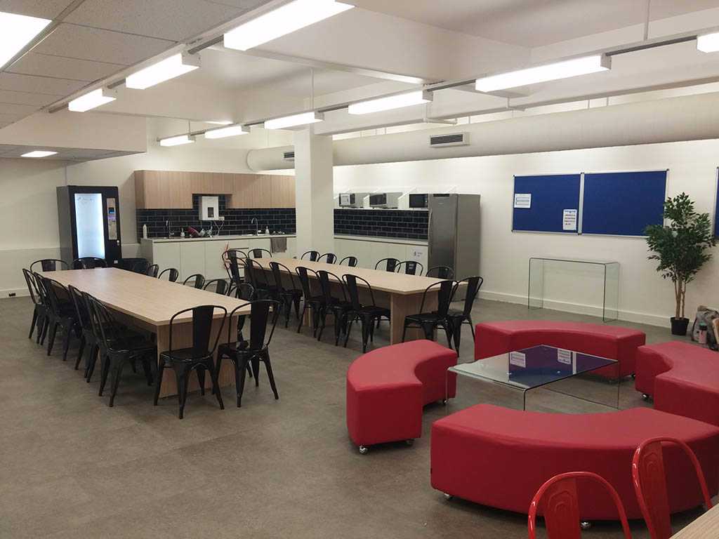 Discover English – Melbourne