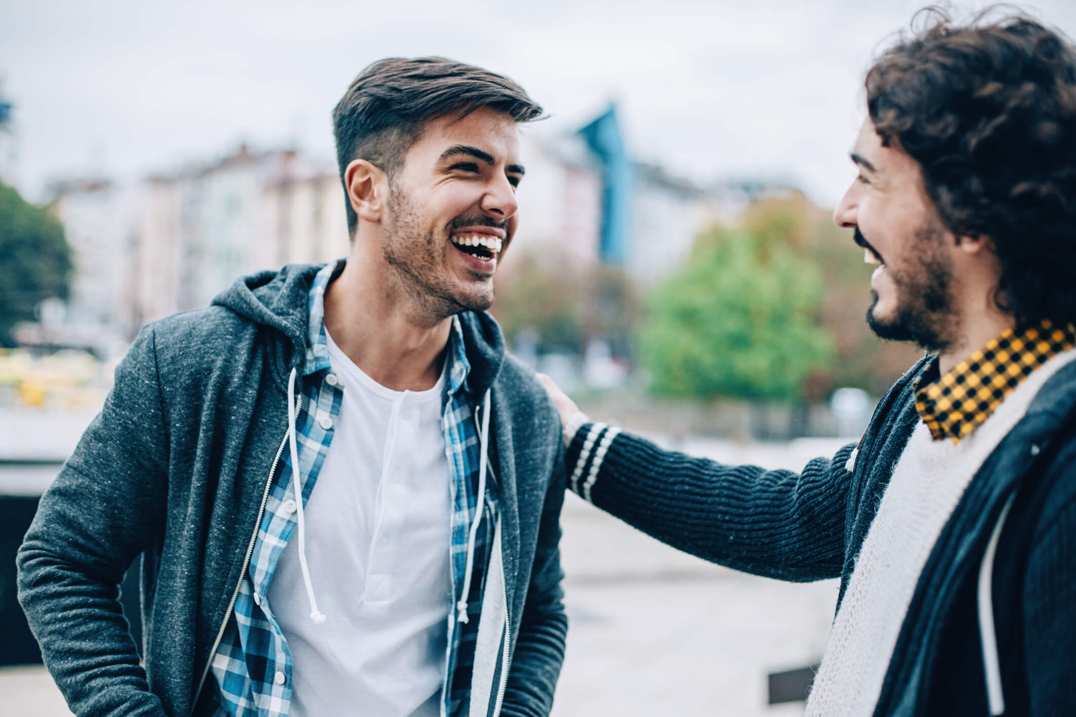 Man friend перевод. Мужская Дружба. Мужская Дружба картинки. Два успешных брата. Man's best friend.