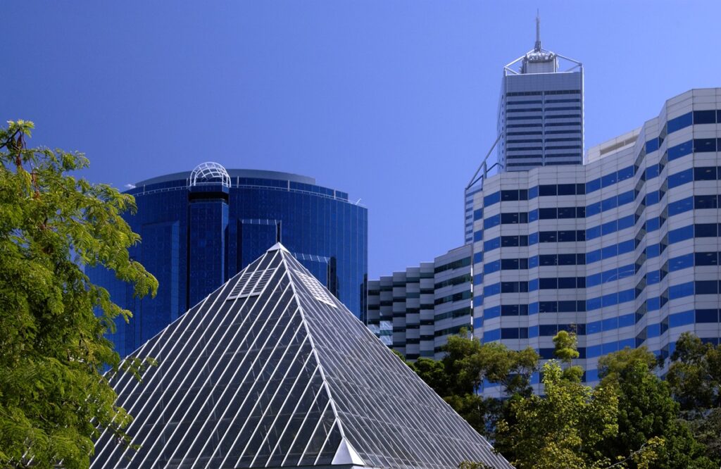 Linda vista de prédios em Perth